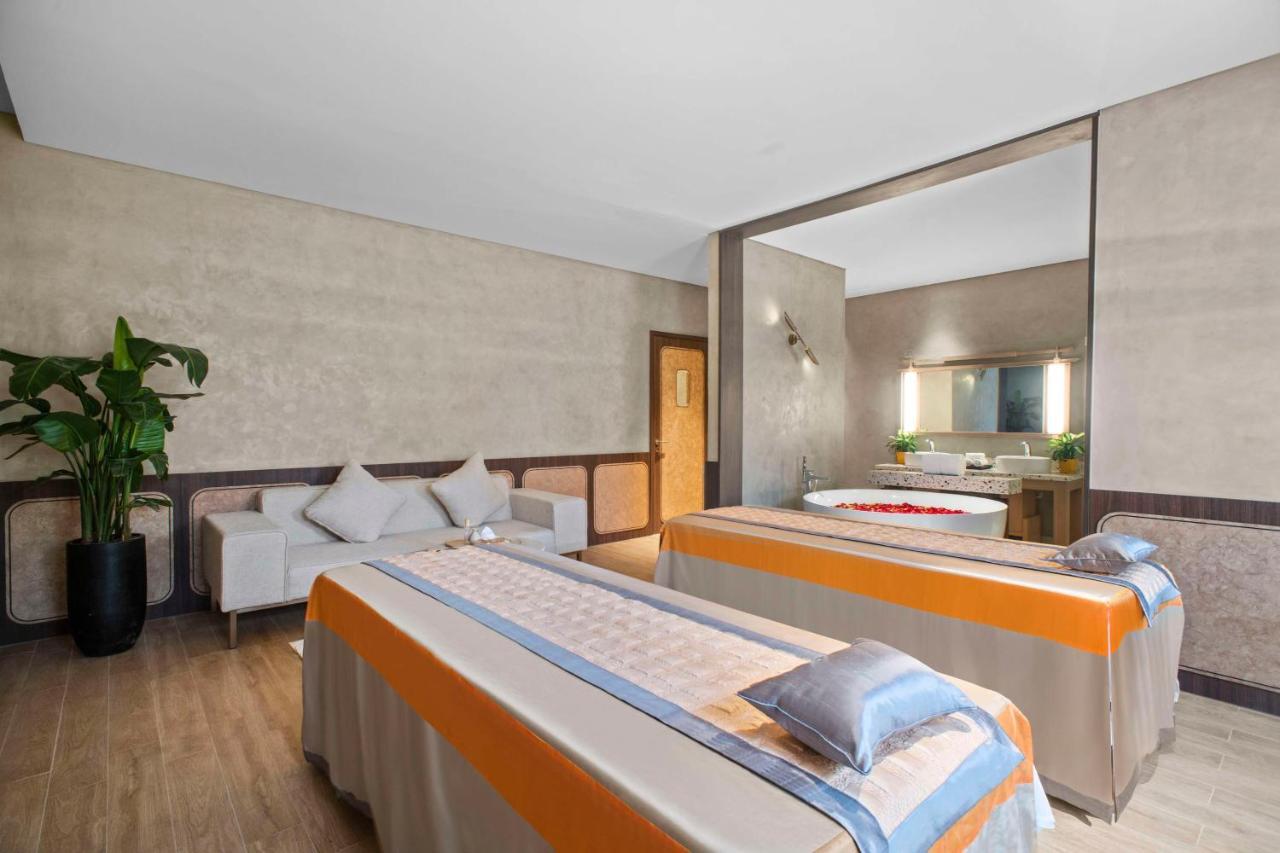 Angsana Ho Tram Hotel Bagian luar foto